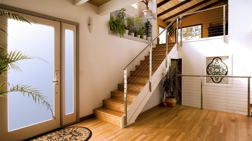 cable railing showing the difference between top and side mounted railing